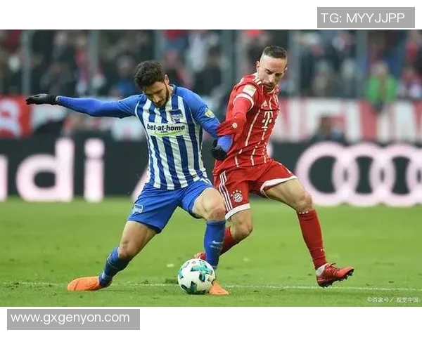 沙尔克04战平法兰克福，双方踉跄德甲赛场上前行